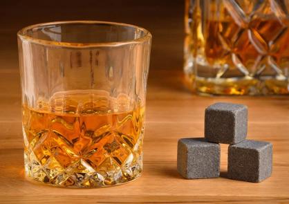 Luxury Whisky set i trlda 8 basaltstenar 1 pse 4 glas (B/H/D) 20x10x29cm , hemmetshjarta.se